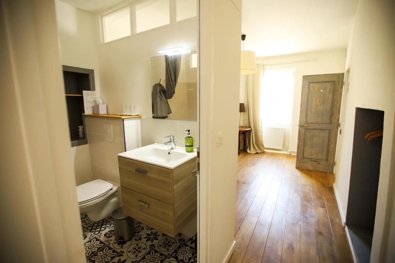 Hotel La Basse Cour à Tanlay Extérieur photo